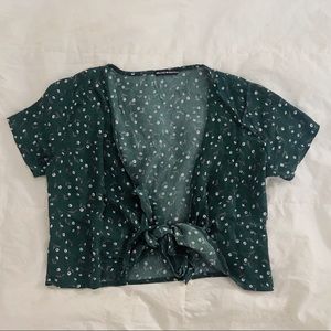 - brandy melville rae top -